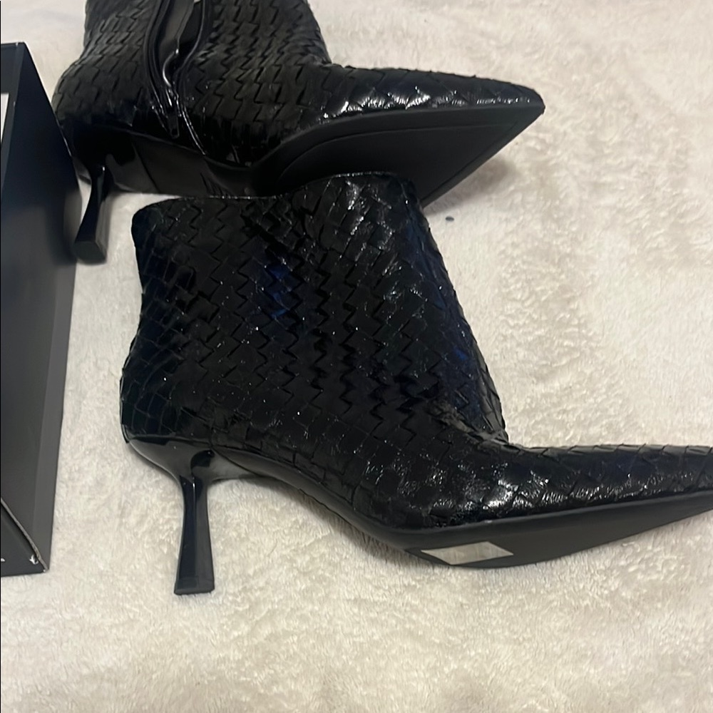 INC International Concepts Black Heeled Boots with Sleek Design